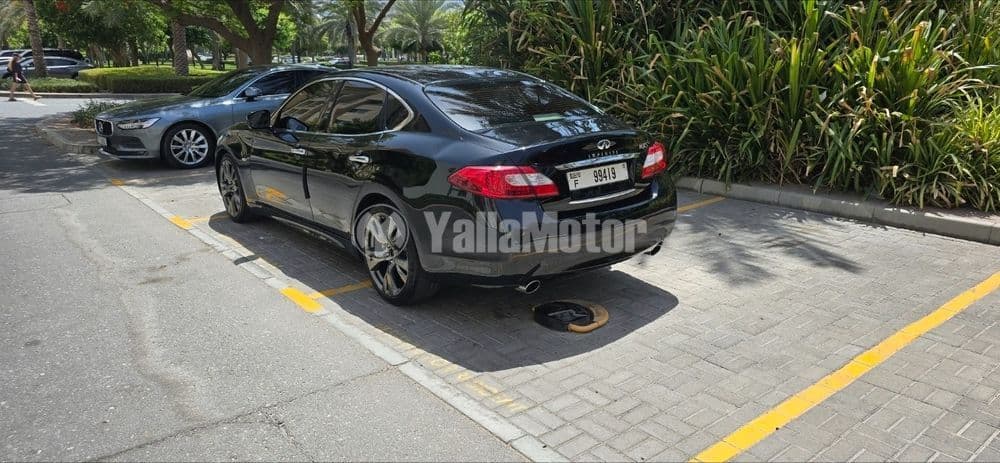 انفينيتي الفئة أم 2013 مستعملة