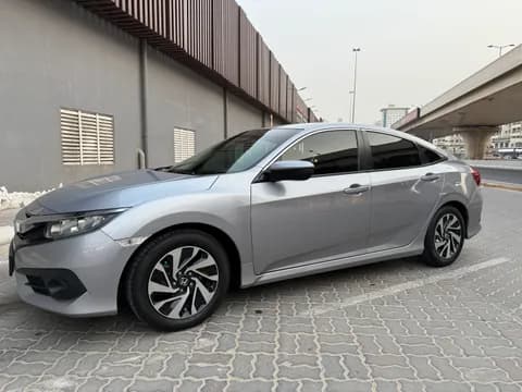 مستعملة هوندا سيفيك 1.6L DX Plus 2017