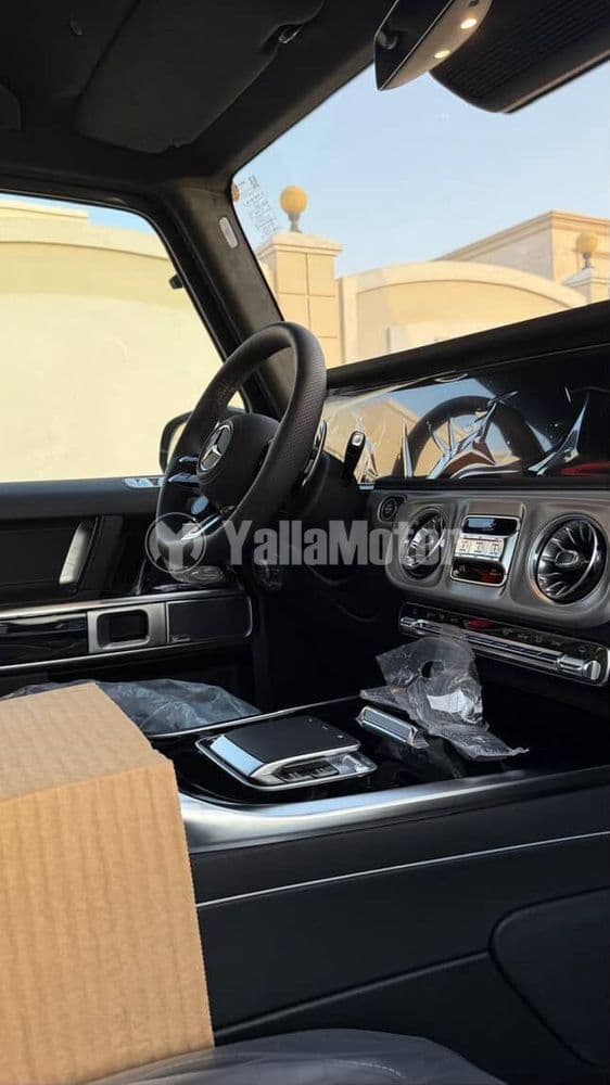 New Mercedes-Benz G 63 AMG V8 Biturbo 2025