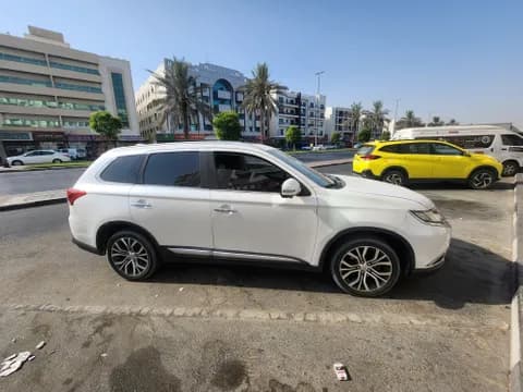 Used Mitsubishi Outlander 3.0L GLS Full Option 7-Seater 2018