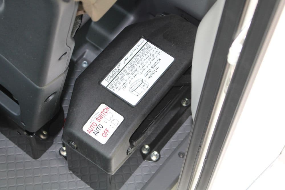 تويوتا كوستر 2.7L 23-Seater 2025 الجديد