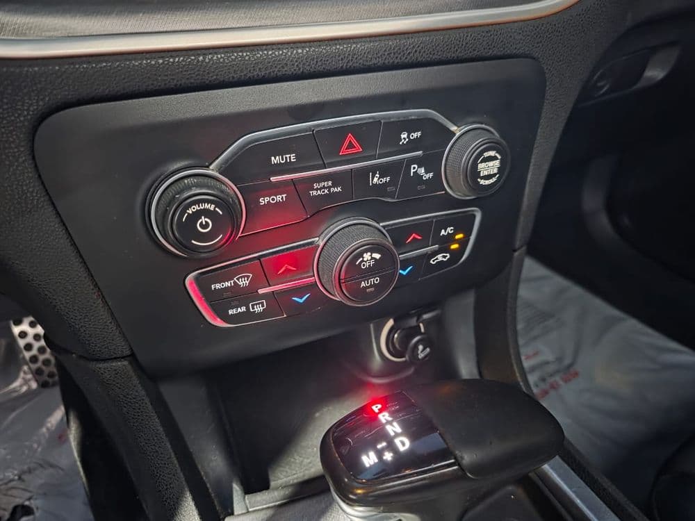 دودج تشارجر 5.7L Daytona 392 2017 مستعملة