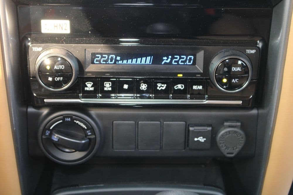 تويوتا فورتشنر 2.7L 4X4 2025 الجديد