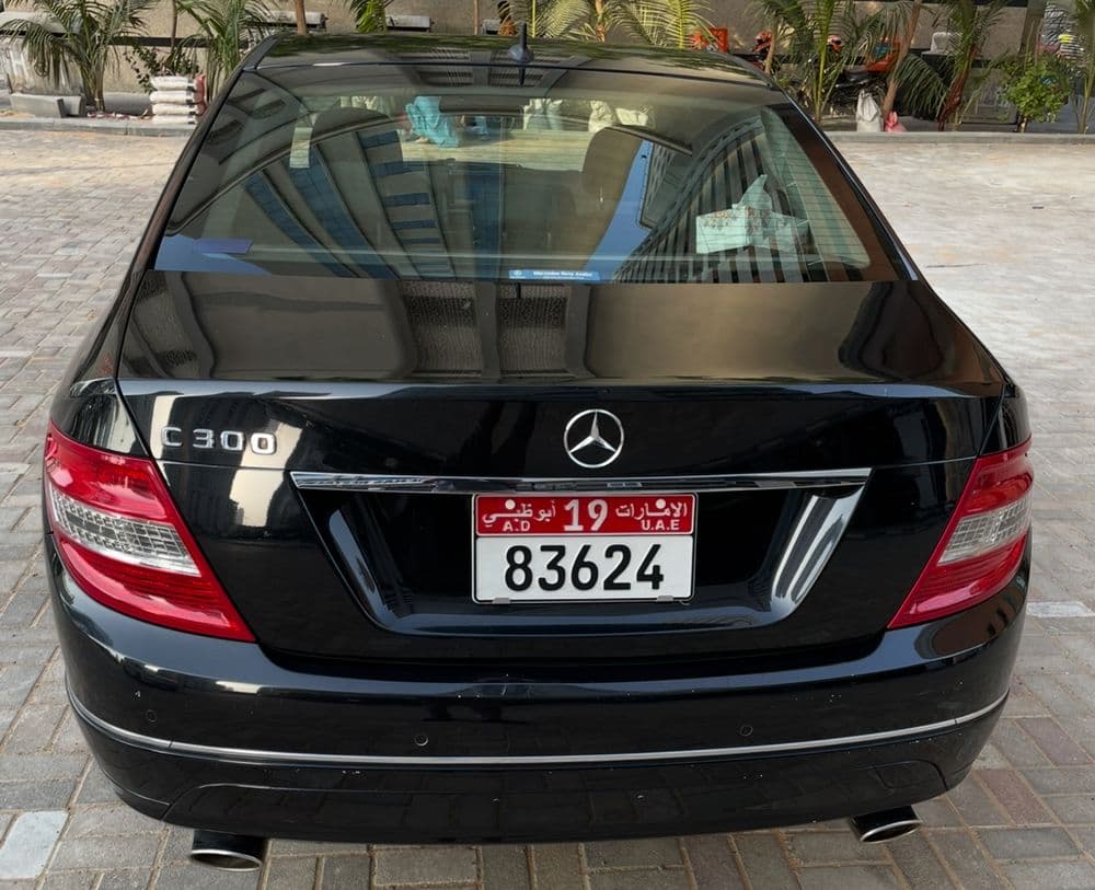 مستعملة مرسيدس بنز الفئة سي C 300 2010