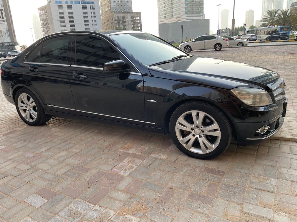 مستعملة مرسيدس بنز الفئة سي C 300 2010