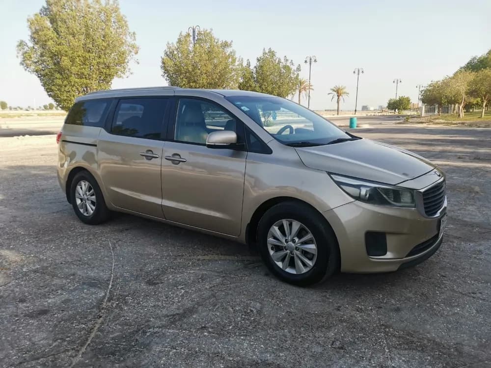 Used Kia Carnival 2016