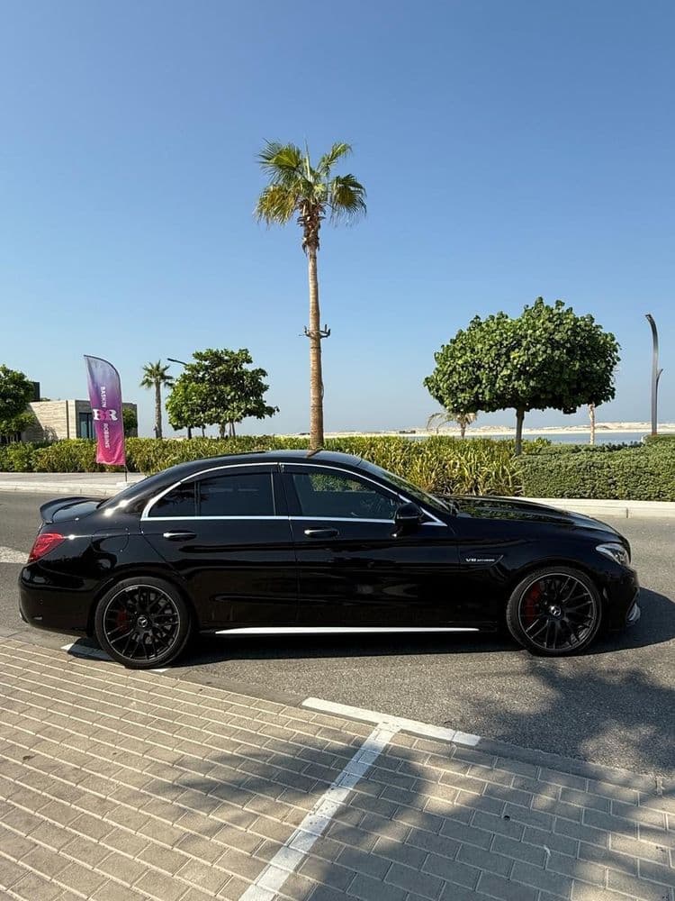 مستعملة مرسيدس بنز سي 63 أي ام جي S 2016