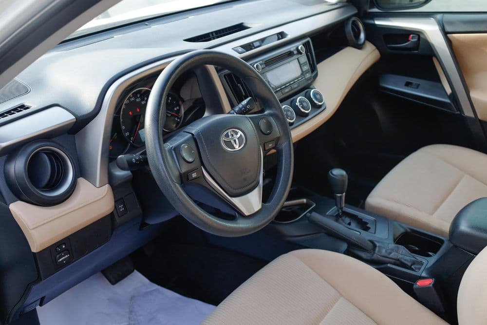 مستعملة تويوتا راف4 2018