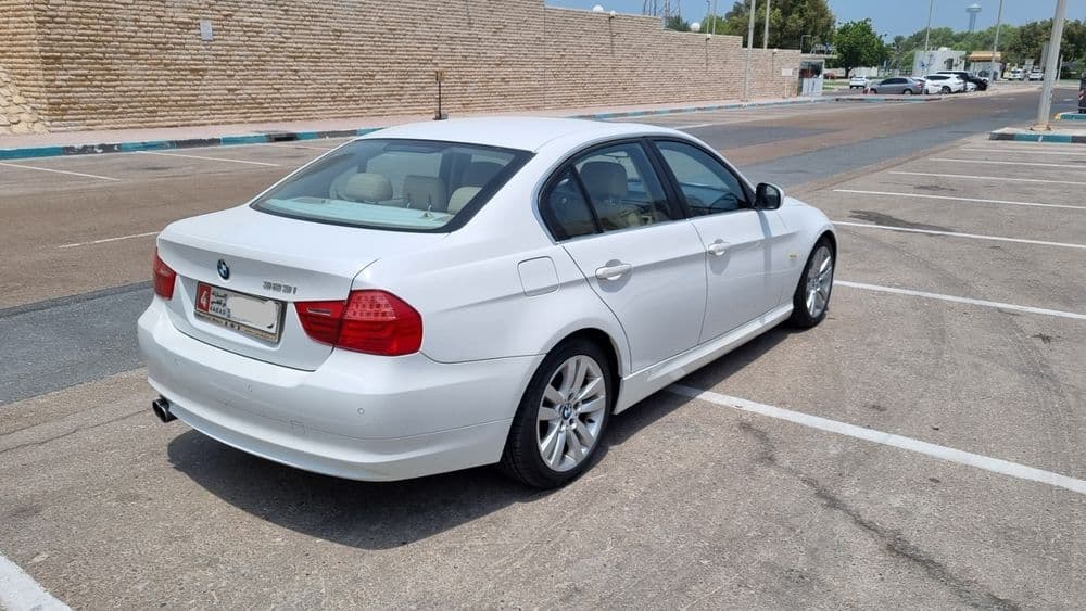 بي إم دبليو الفئة الثالثة 2016 323i 2010 مستعملة