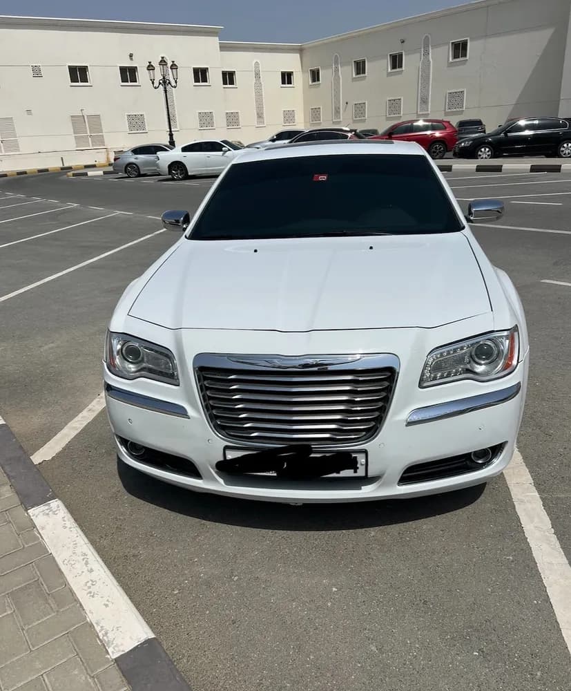 كرايسلر 300 سي 3.6L 2014 مستعملة