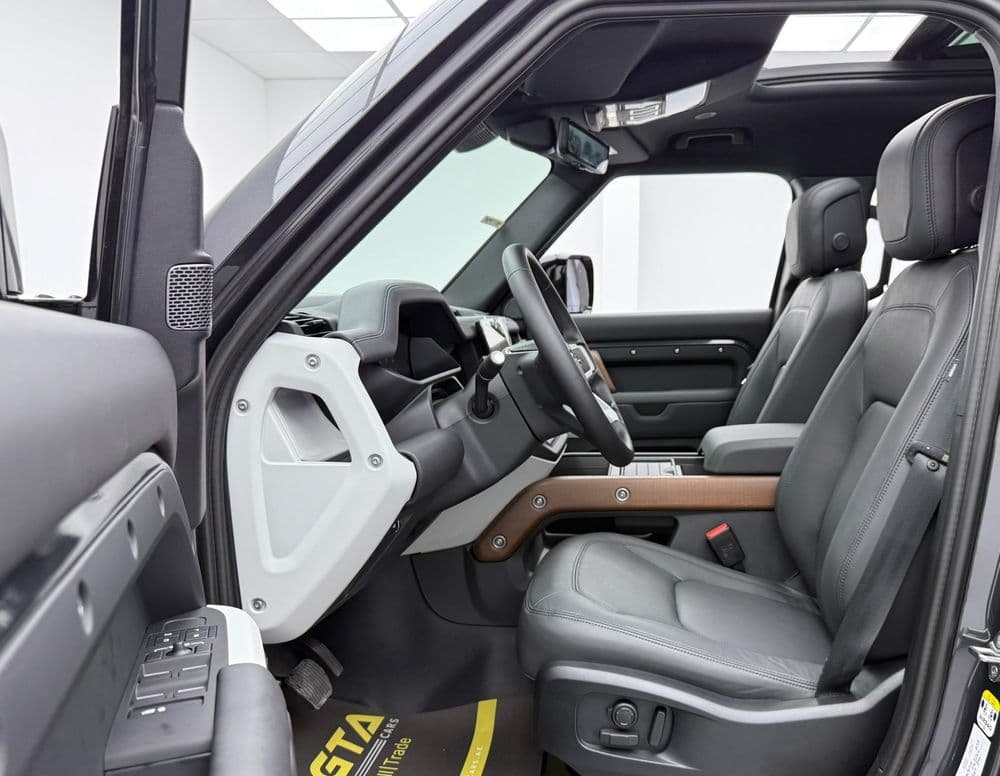 Used Land Rover Defender 110 HSE (P400) 2024