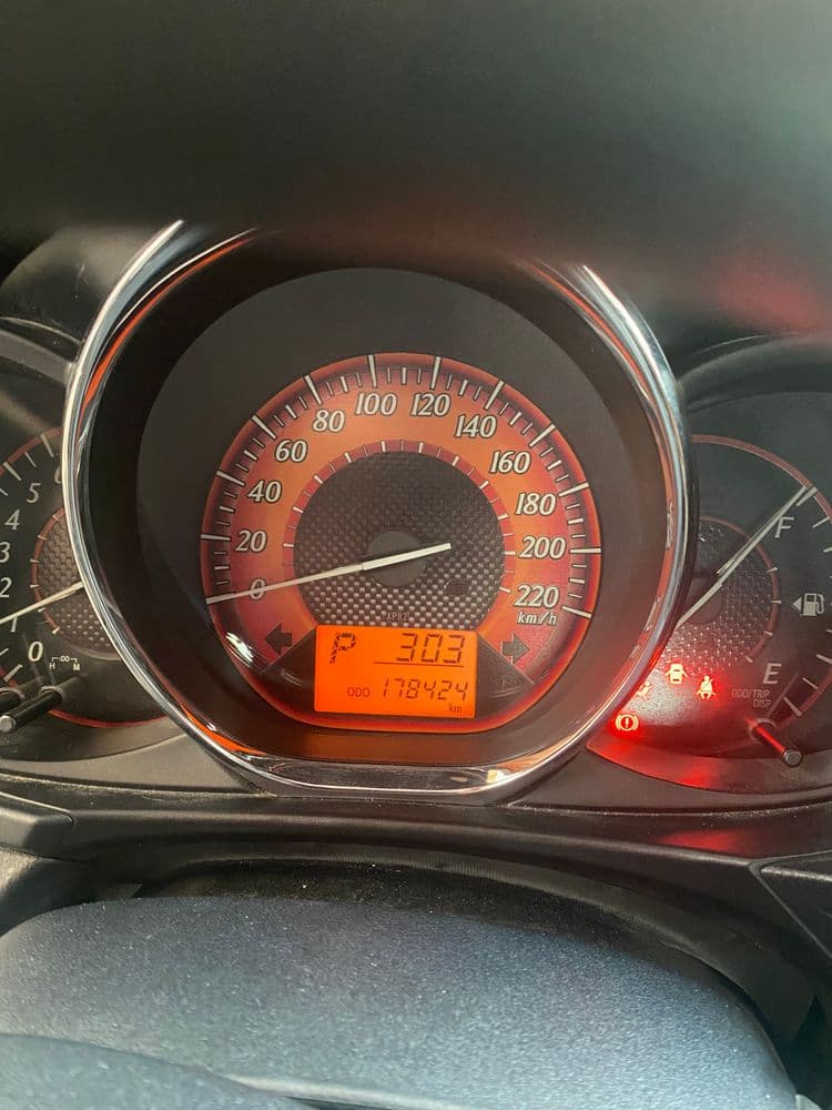 مستعملة تويوتا يارس هاتشباك 1.3L SE 2015