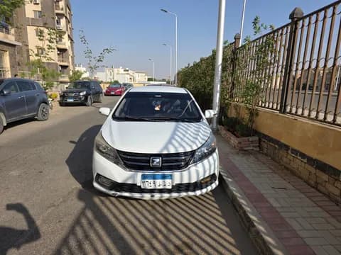 زوتي Z300 FL 1.5L Luxury A/T 2019 مستعملة زوتي Z300 FL 1.5L Luxury A/T 2019 مستعملة used_cars.forSale