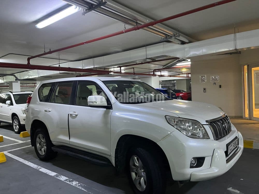 مستعملة تويوتا لاند كروزر برادو 2.7L TX 2012