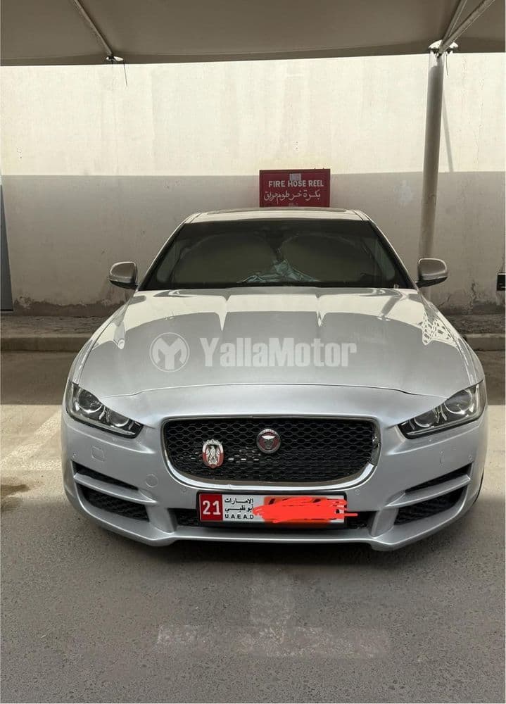 Used Jaguar XE 2.0T Prestige 200 PS 2016