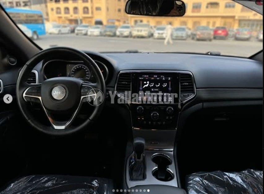 مستعملة جيب جيب جراند شيروكي لاريدو 2021