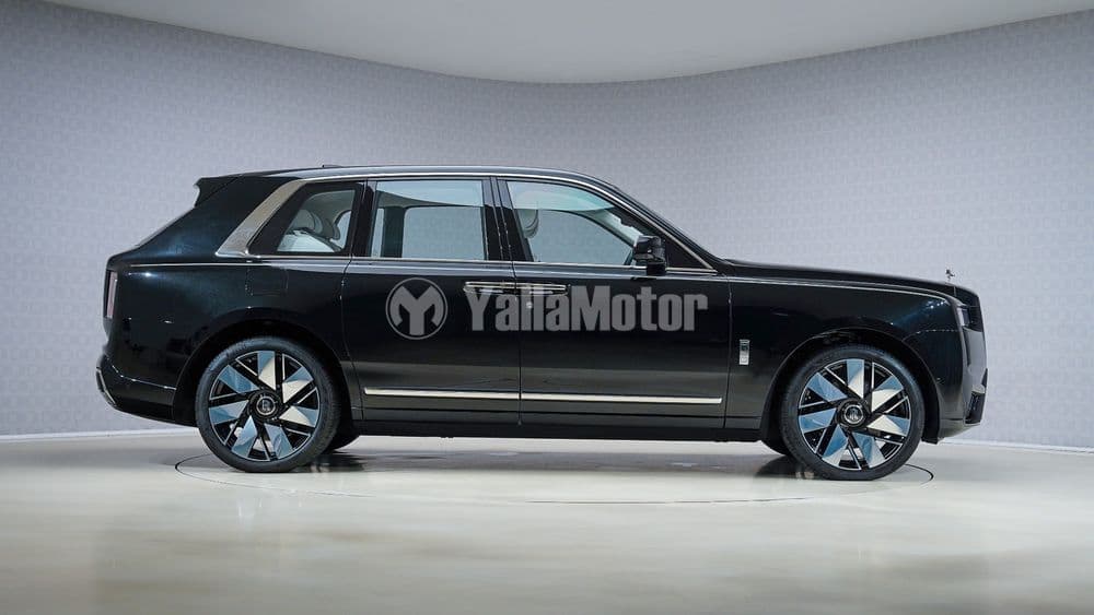 Used رولز رويس كولينان 6.75L Twin-Turbo 563 HP 2025