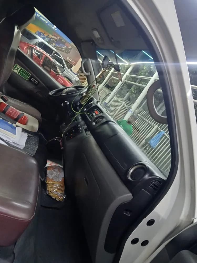 نيسان أورفان 13-Seater A/T 4-Door 2019 مستعملة