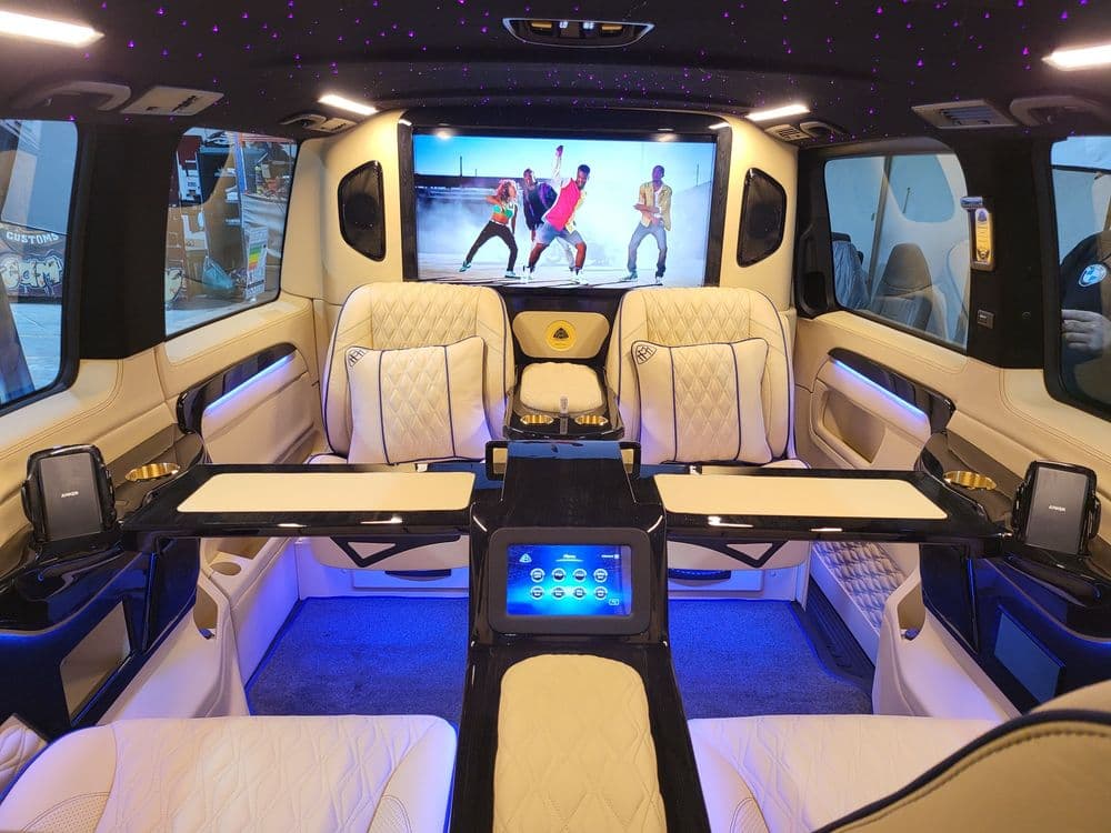 New Mercedes-Benz V Class 2025