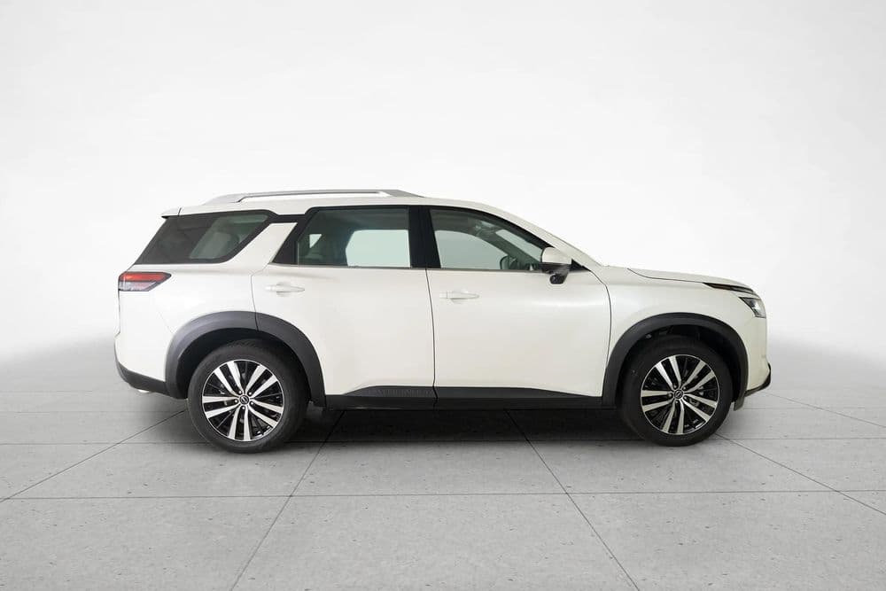New Nissan Pathfinder 2024