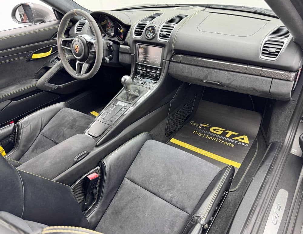 Used Porsche Cayman GT4 M/T 2016