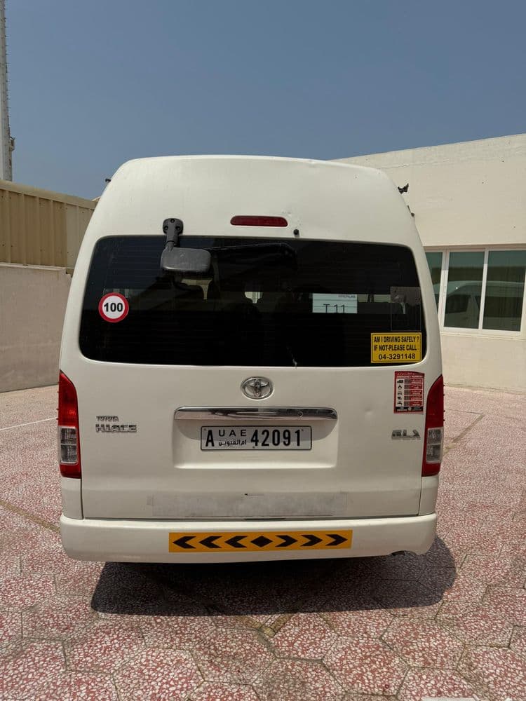 تويوتا هايس 2.7L Commuter GLX High Roof LWB 2016 مستعملة