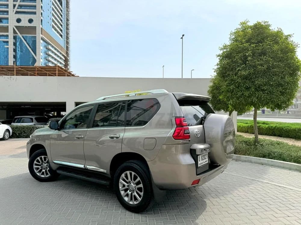 تويوتا لاند كروزر برادو 2.7L VXR 2018 مستعملة