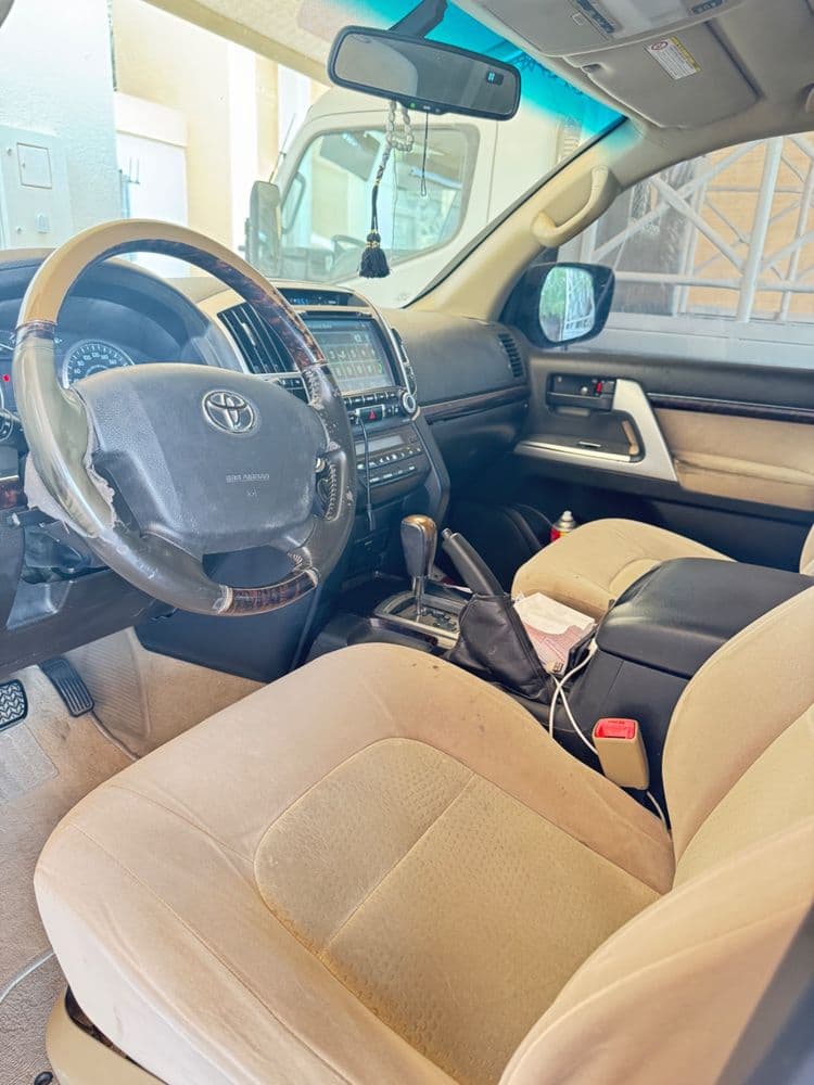 تويوتا لاند كروزر 3.5T GXR 2009 مستعملة