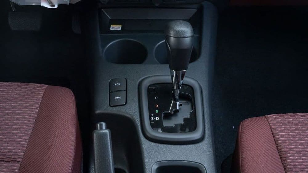 الجديد تويوتا هيلوكس 2025