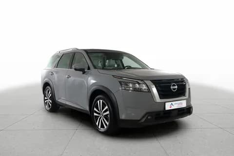 Used Nissan Pathfinder 2024
