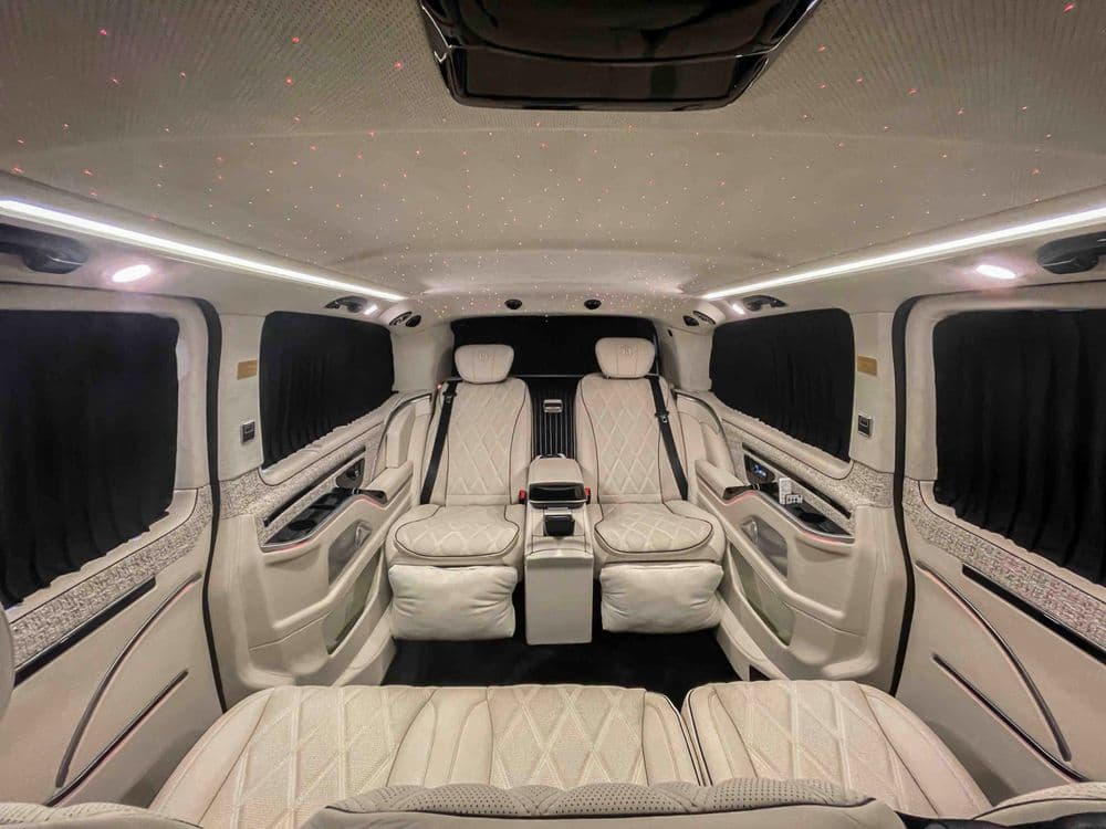 New Mercedes-Benz V Class Avantgarde 2025