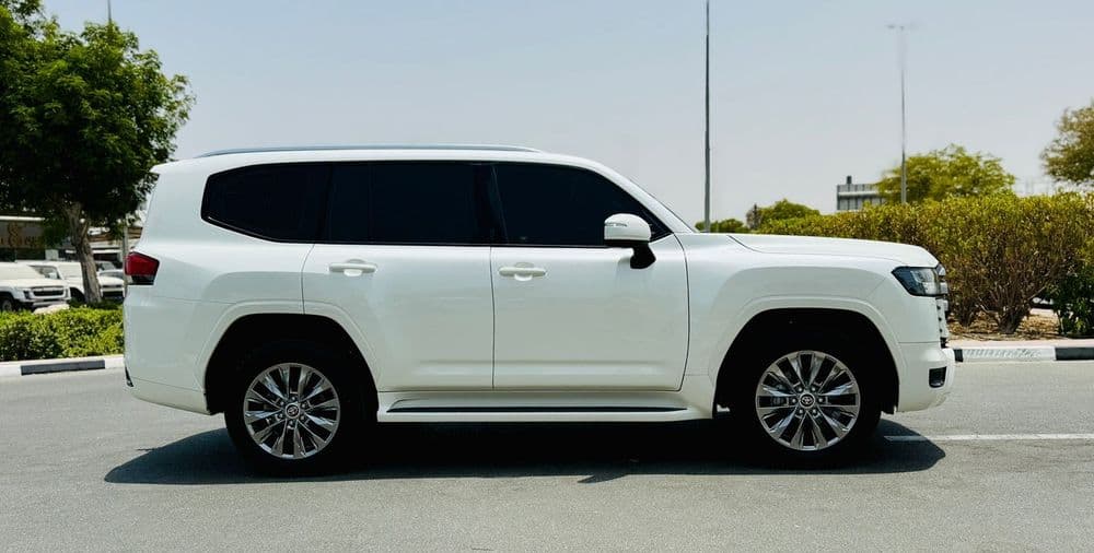 تويوتا لاند كروزر 4.0L GXR 2023 مستعملة