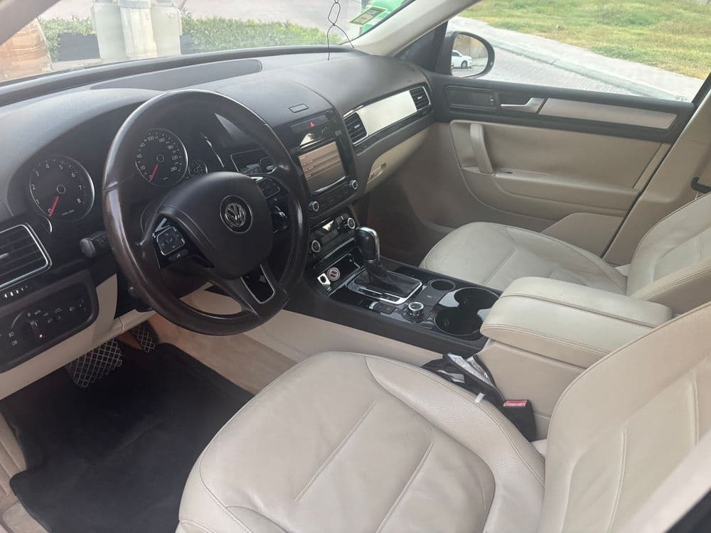 فولكس فاجن طوارق 3.6L V6 SEL 2013 مستعملة