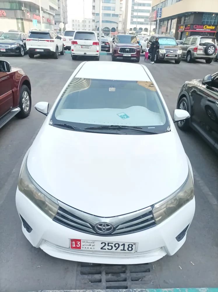 Used Toyota Corolla 2.0 L SE 2014