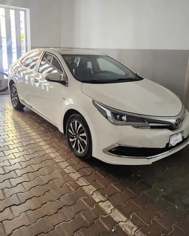 Used Toyota Corolla 1.8L GLI Moonroof Hybrid 2019
