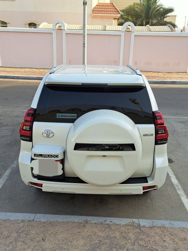 تويوتا لاند كروزر برادو 4.0L GXR 2022 مستعملة