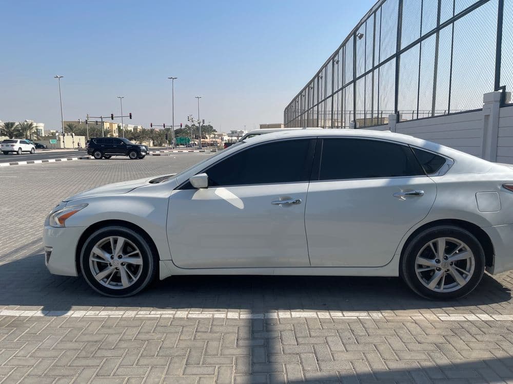 مستعملة نيسان التيما 2.5 SV 2014