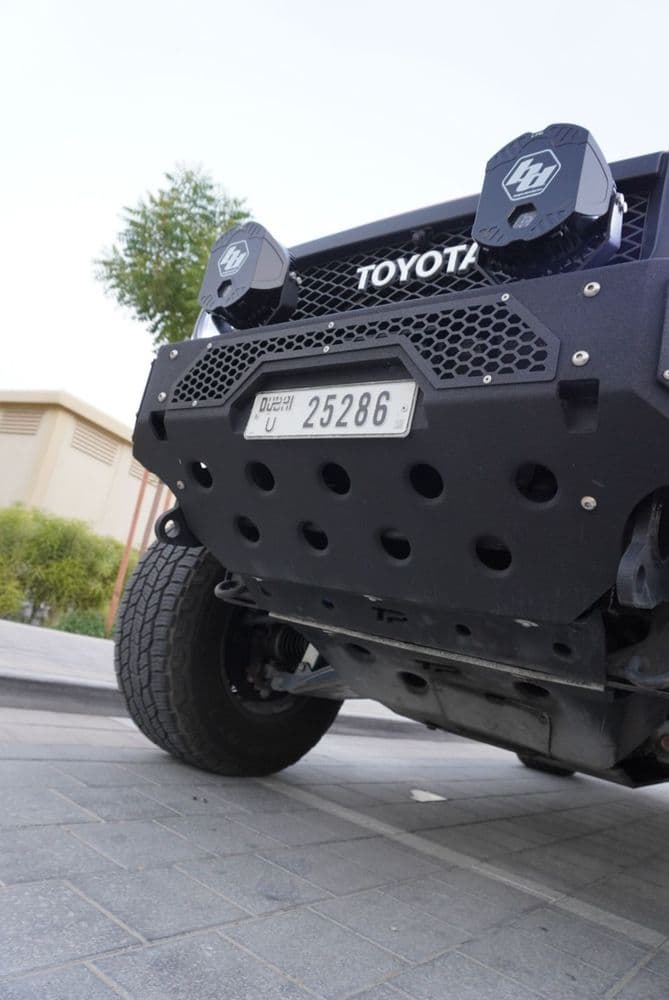 تويوتا اف جاي كروزر 4.0L VXR 2021 مستعملة