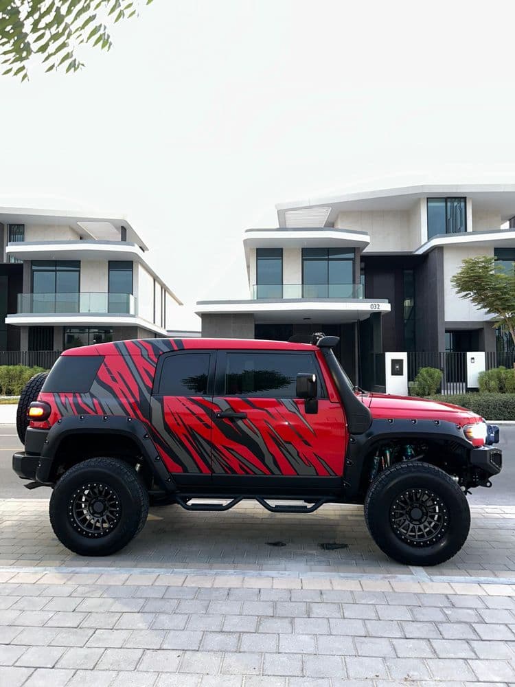 تويوتا اف جاي كروزر 4.0L VXR 2021 مستعملة