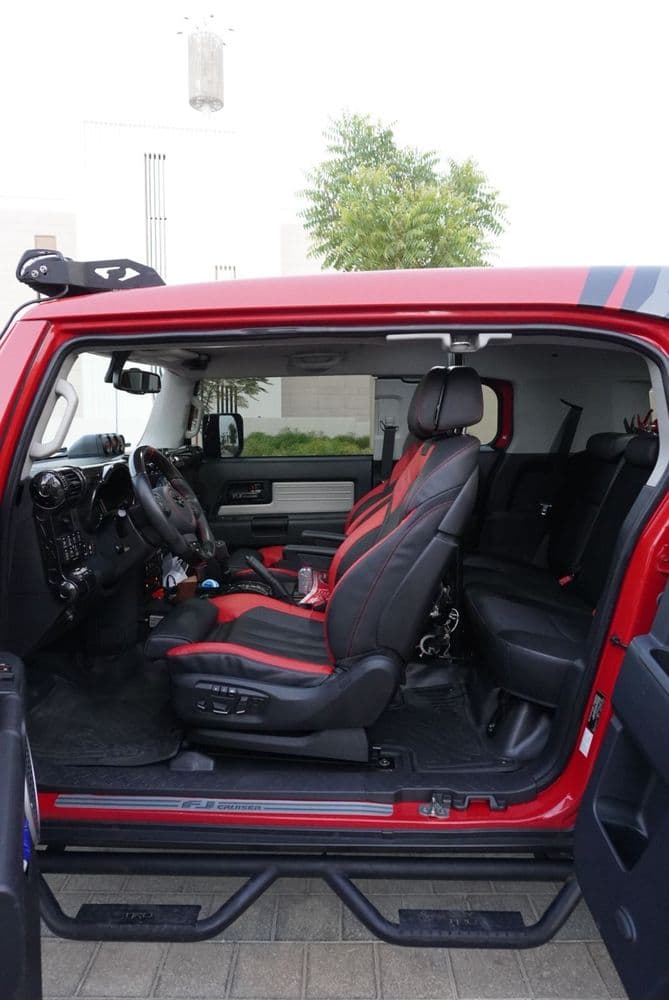 تويوتا اف جاي كروزر 4.0L VXR 2021 مستعملة