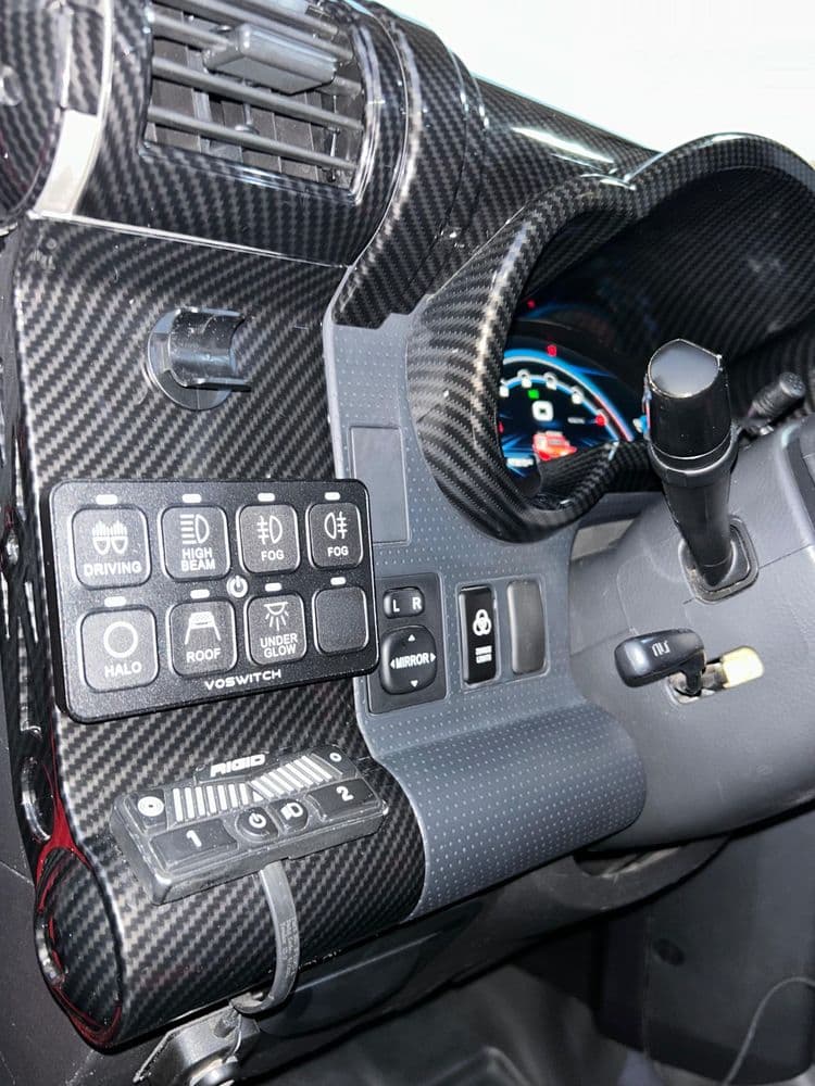 تويوتا اف جاي كروزر 4.0L VXR 2021 مستعملة