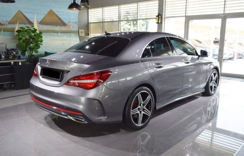 مرسيدس بنز الفئة سي C 250 2019 مستعملة