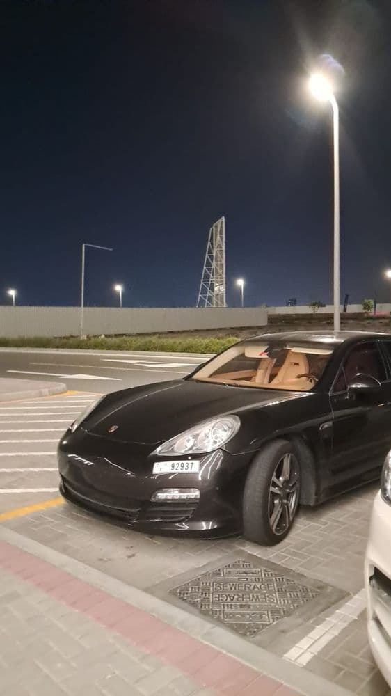 مستعملة بورش باناميرا 2010