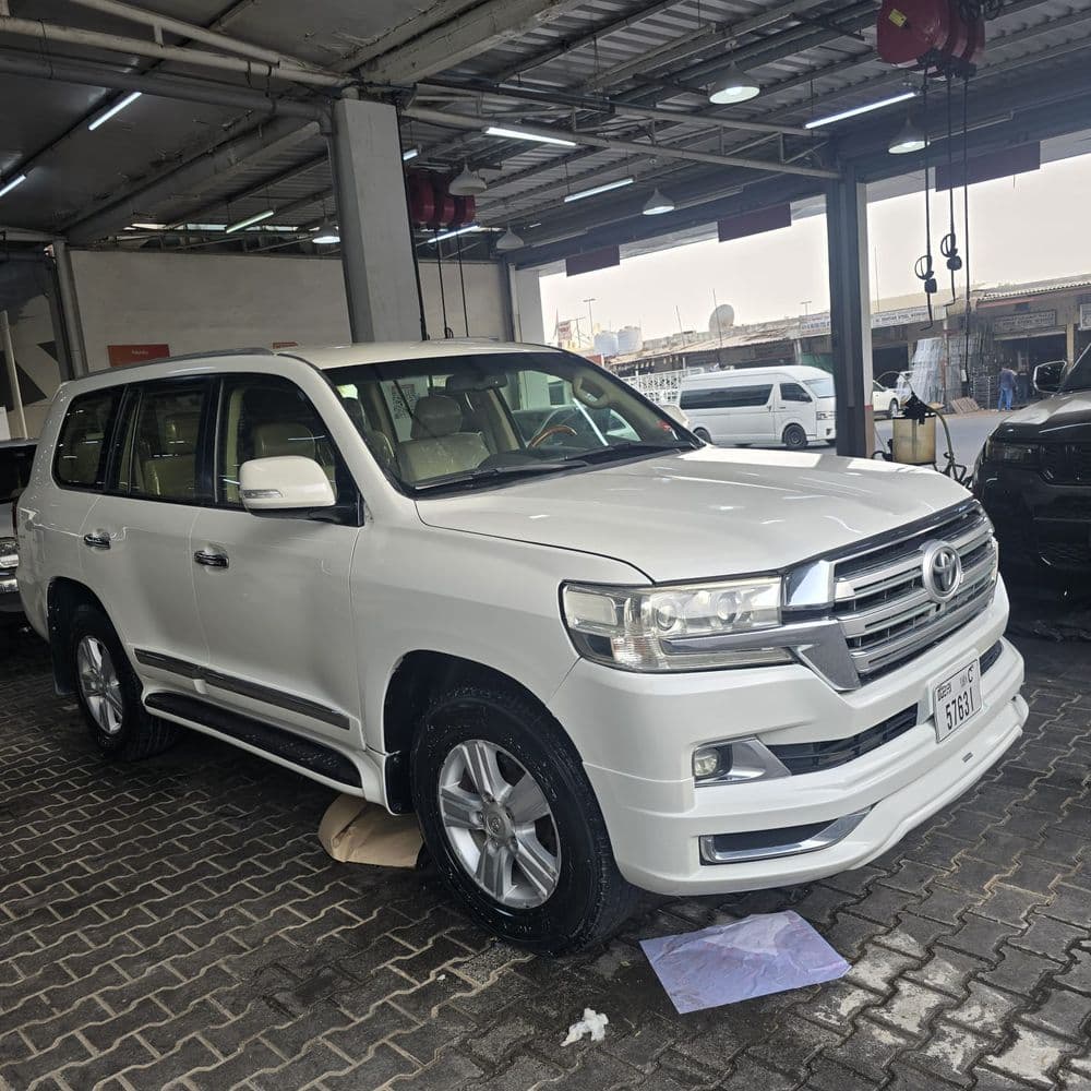 Used Toyota Land Cruiser 4.6L GXR 2013
