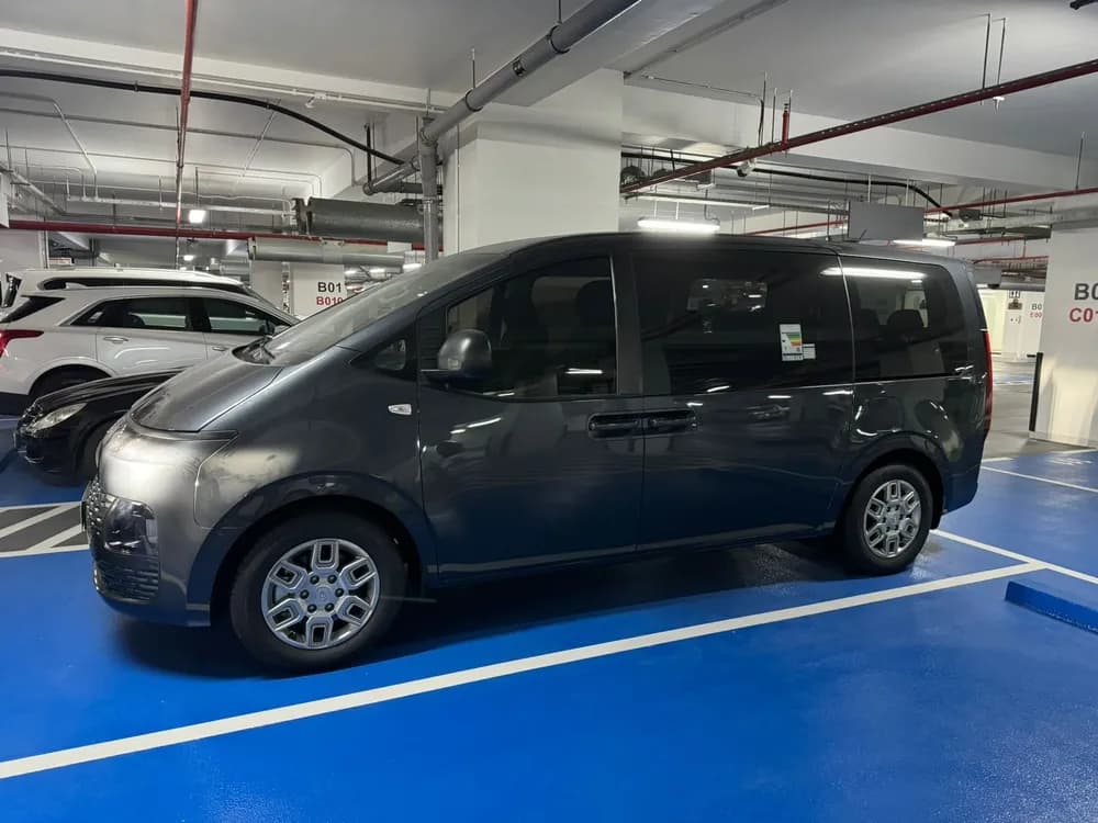 Used Hyundai Staria 3.5L Comfort (11 Seater) 2023