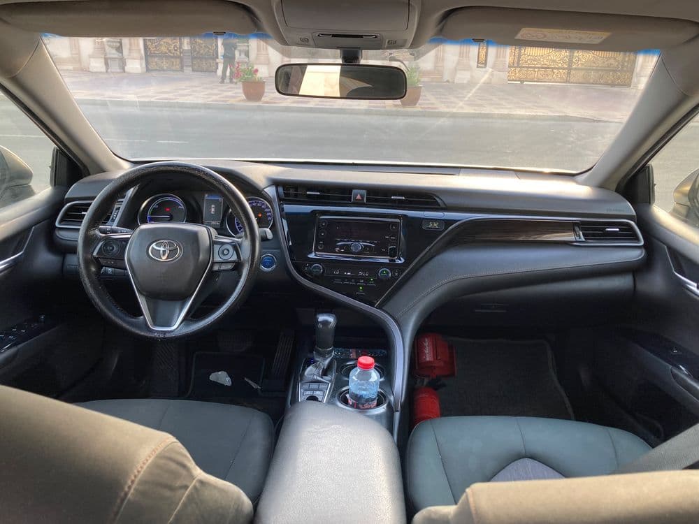 Used Toyota Camry 2.4 Hybrid XLE 2019