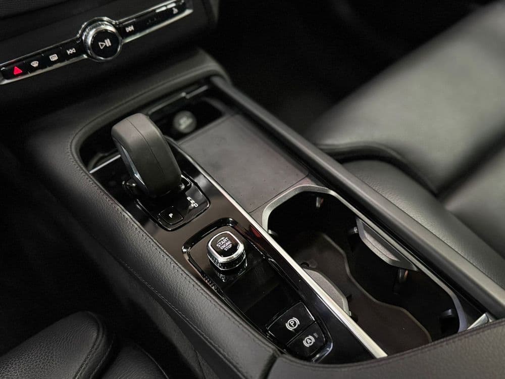 مستعملة فولفو اكس سي90 2022