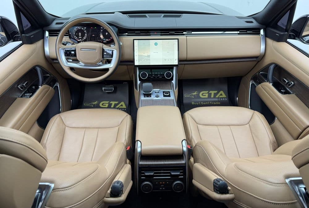 مستعملة لاند روفر رنج روفر 4.4T First Edition 530PS 2023