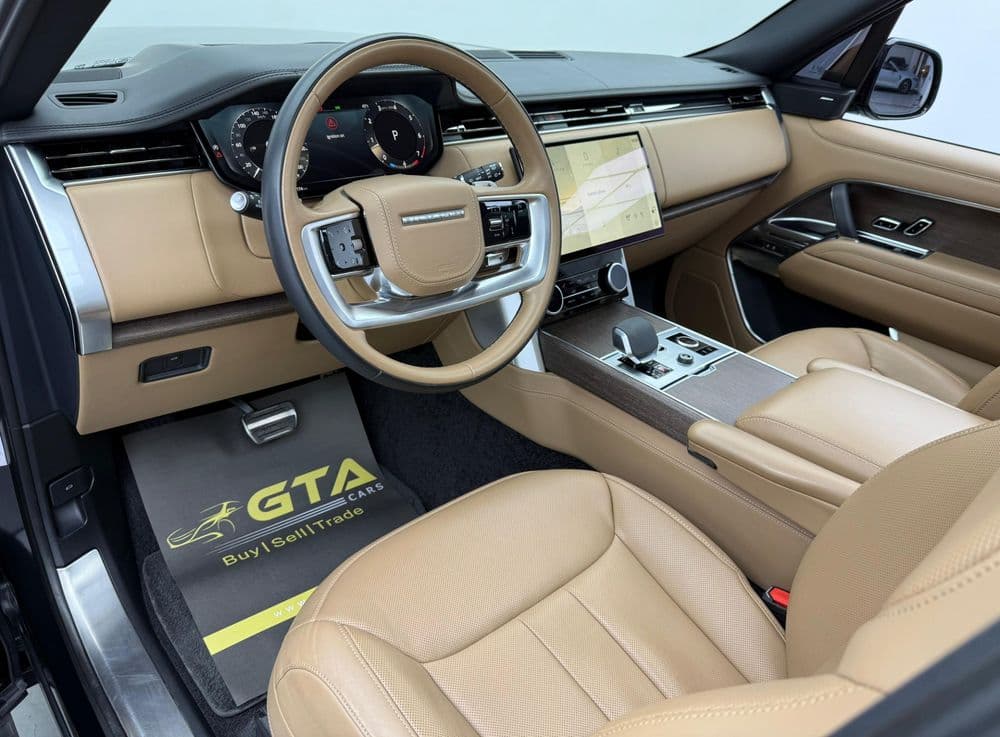 مستعملة لاند روفر رنج روفر 4.4T First Edition 530PS 2023