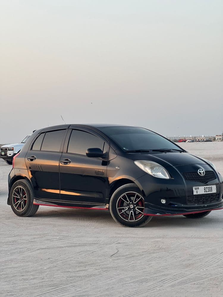 مستعملة تويوتا يارس 1.3L SE Hatchback 2008